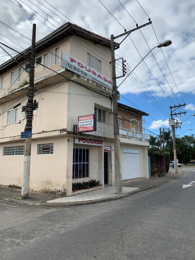 São José dos Campos Pousada Flor Do Vale المظهر الخارجي الصورة